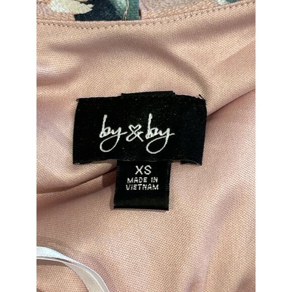 NWT by & by Women's size X-Small Print Bubble Crepe Dress - Picture 5 of 5